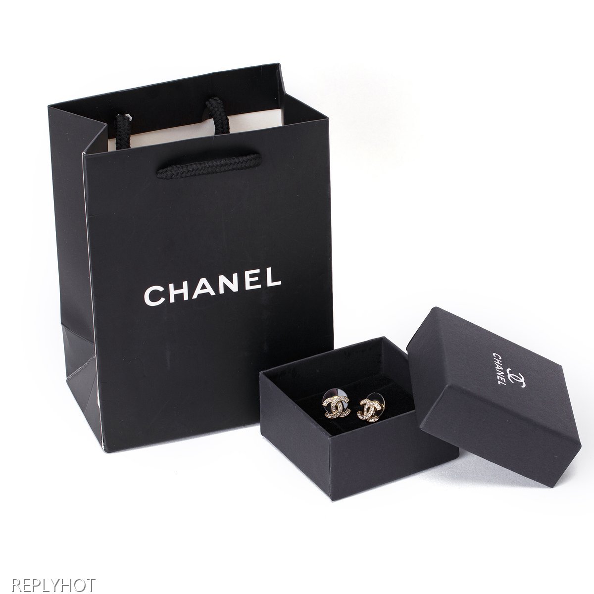 샤넬 CC로고귀걸이(금장)