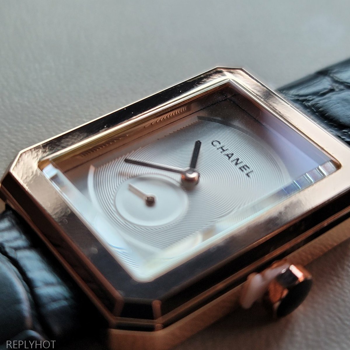 샤넬  보이프렌드 금장 여성