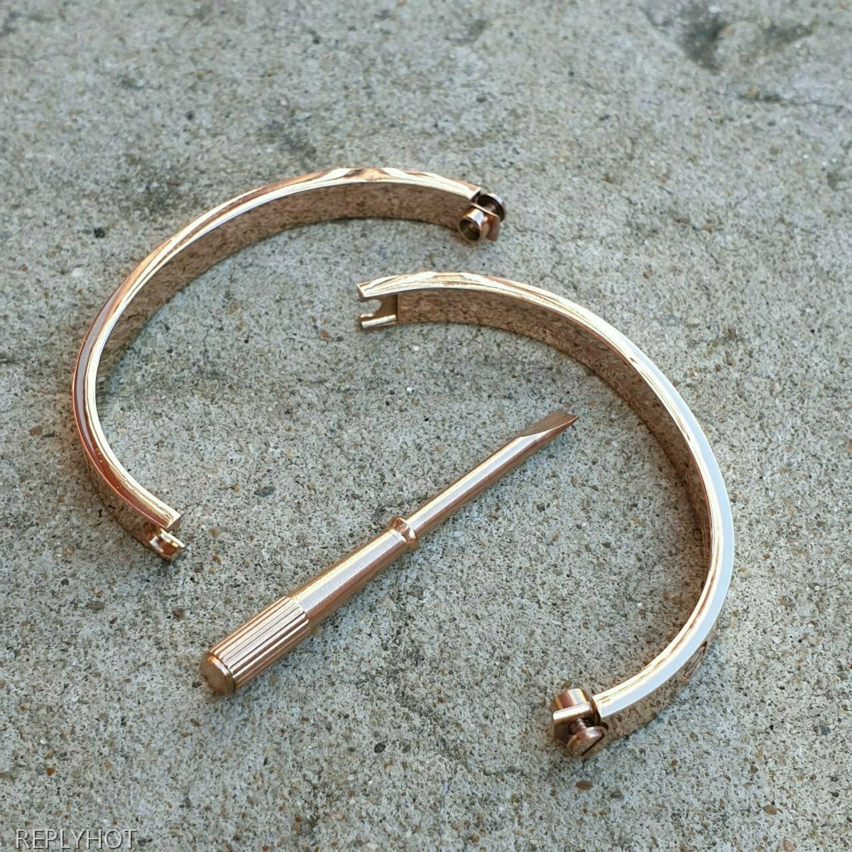 까르띠에 러브팔찌 로즈골드 여성용