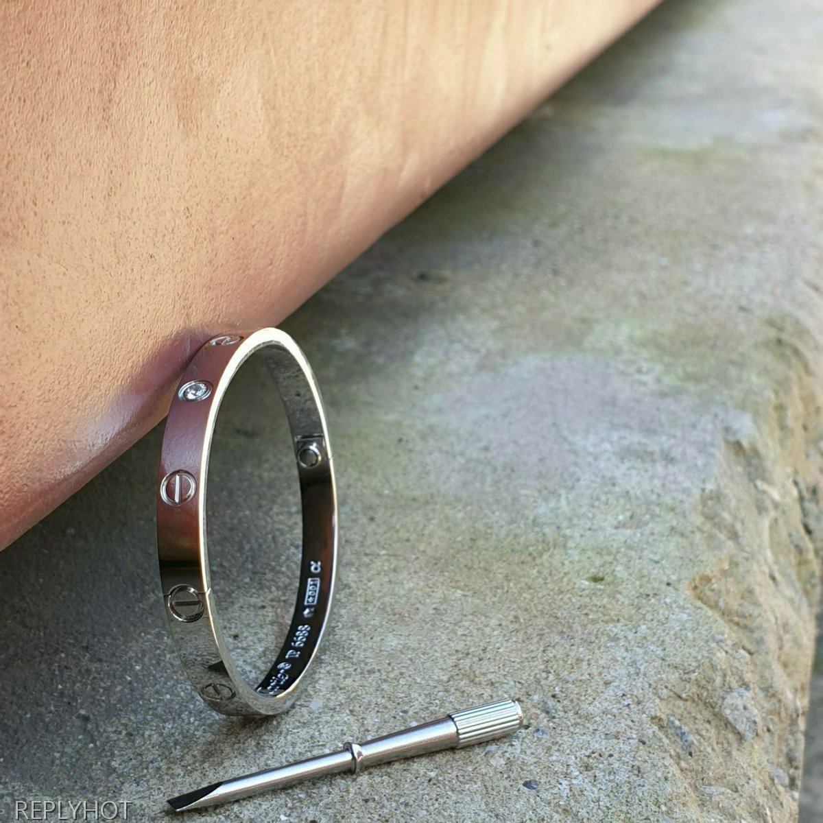 까르띠에 러브팔찌 큐빅 실버  여성용