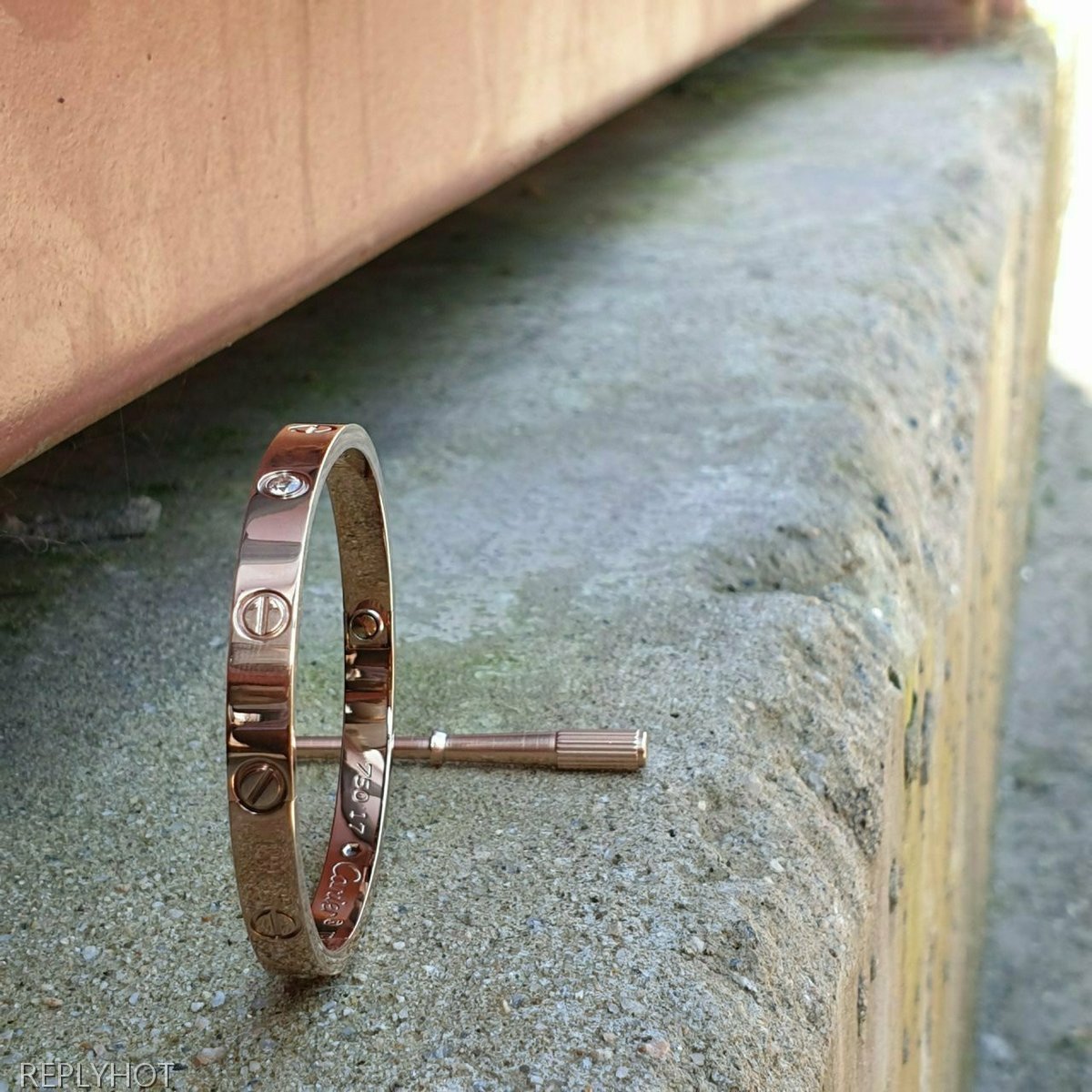 까르띠에 러브팔찌 큐빅 로즈골드 여성용