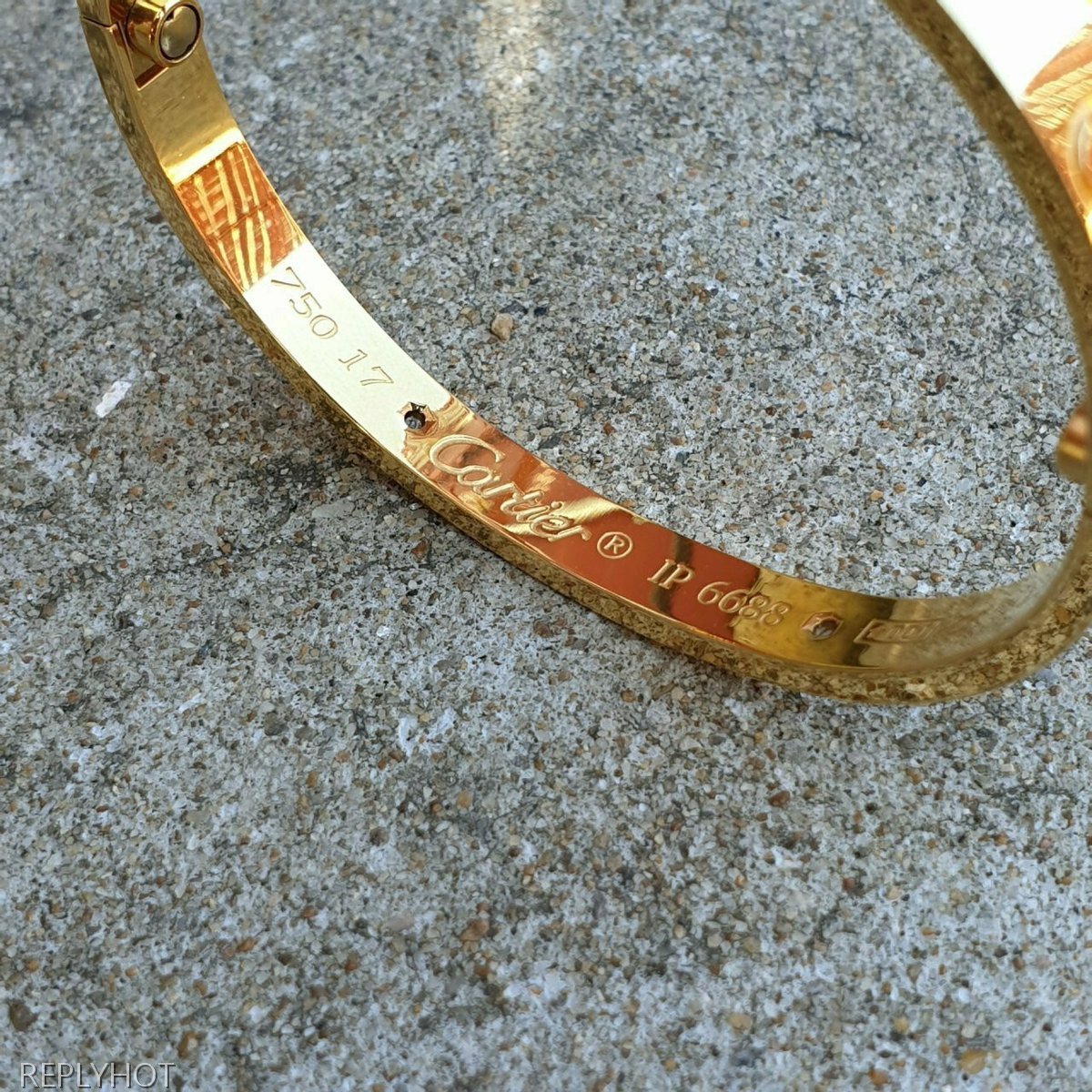 까르띠에 러브팔찌 큐빅 골드 여성용