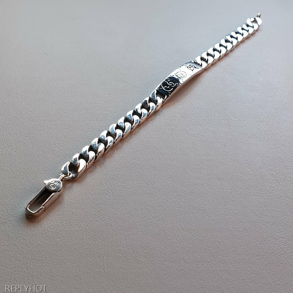 구찌 고스트 팔찌 Silver 92.5