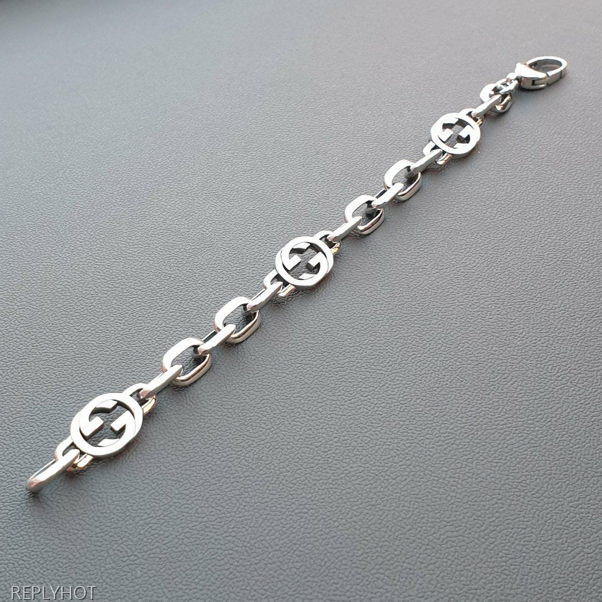구찌 인터로킹 G체인 팔찌 Silver 92.5