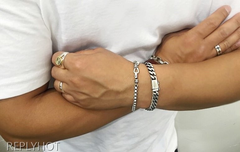 생로랑 체인팔찌