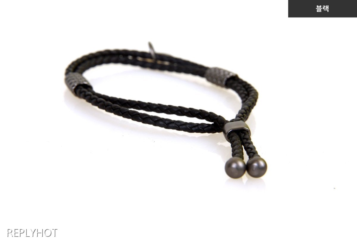 보테가베네타 신형슬림팔찌(3가지색상)