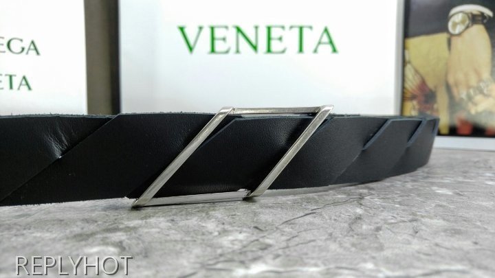 보테가베네타 사선 스트라이프 페널 벨트