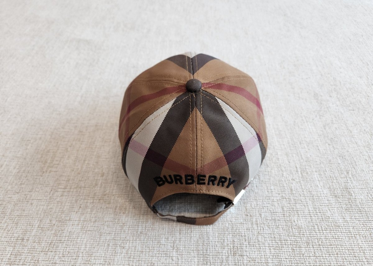 버버리 체크 모자