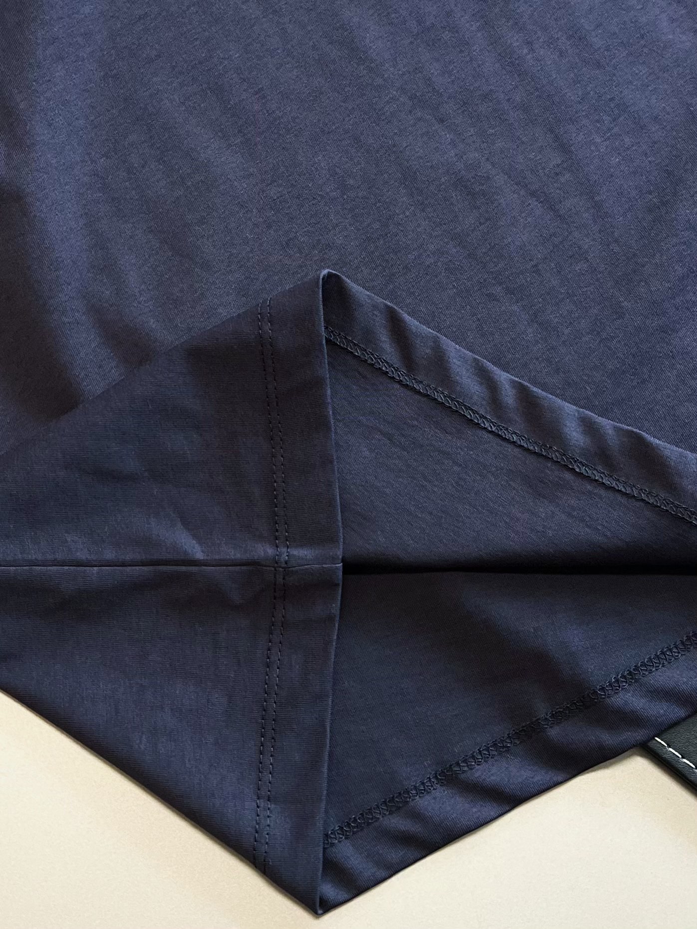 로에베 반팔티(여)