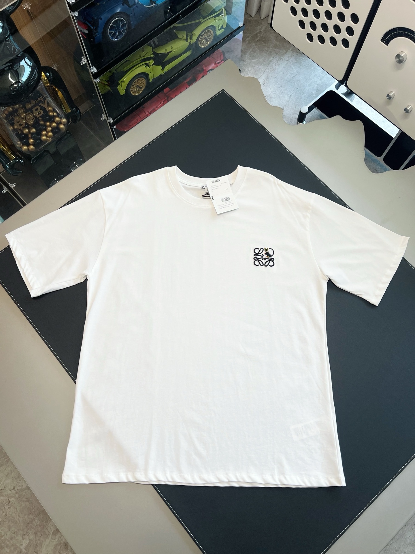 로에베 반팔티 화이트