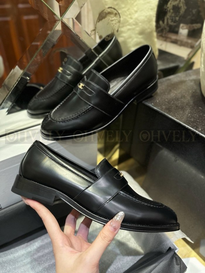 셀린느 말라케 트리옹프 로퍼