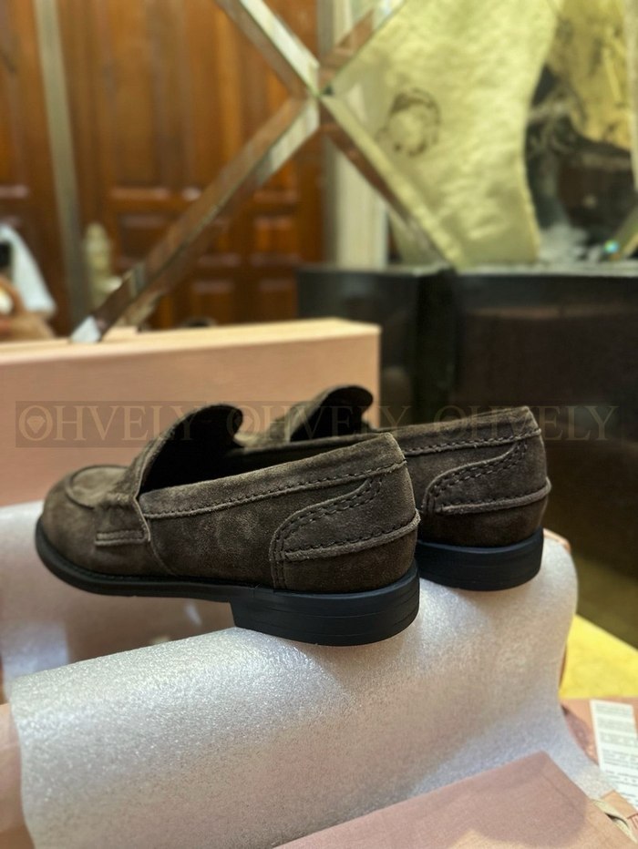 미우미우 스웨이드 페니 로퍼