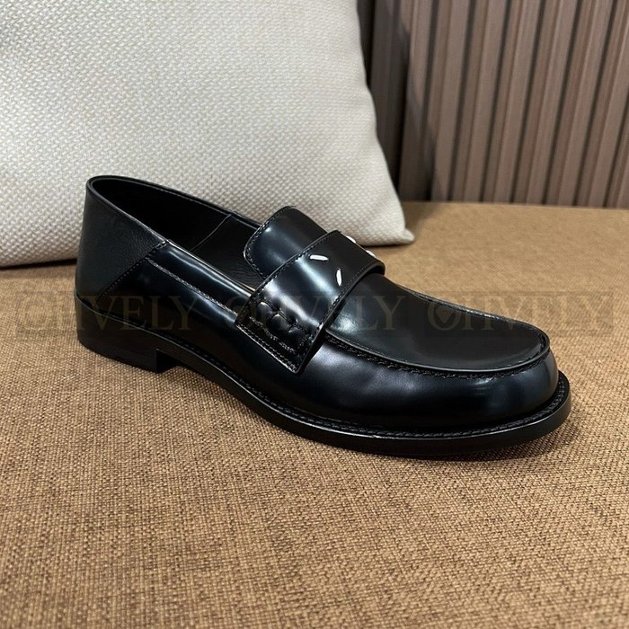 메종 마르지엘라 스티치 캠든 로퍼