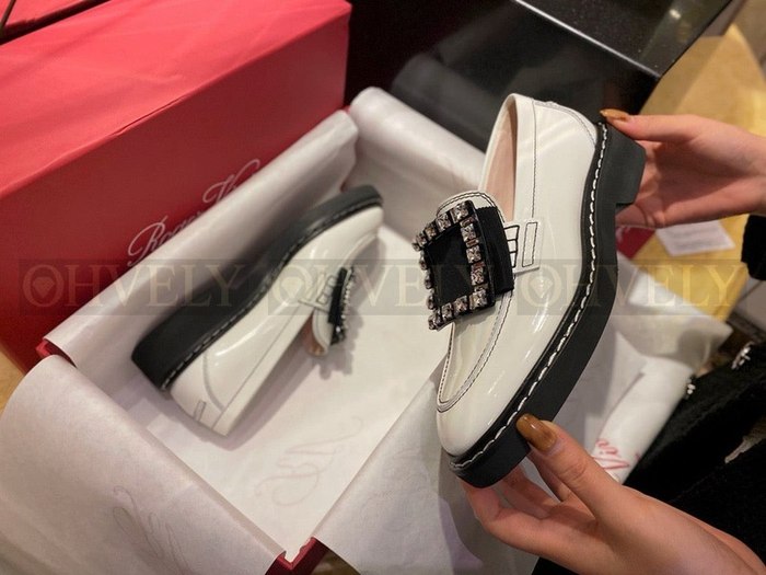 로저비비에 비브 레인저스 스니치 스트라스 버클 로퍼