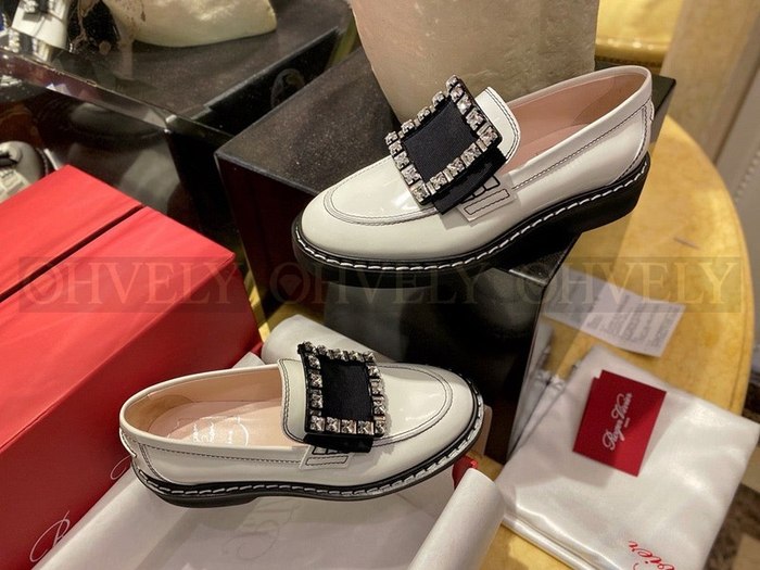 로저비비에 비브 레인저스 스니치 스트라스 버클 로퍼