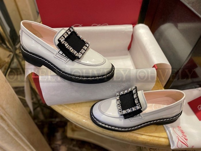 로저비비에 비브 레인저스 스니치 스트라스 버클 로퍼