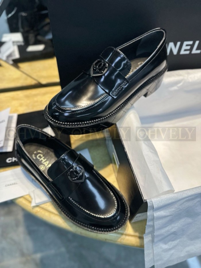 샤넬 CC 로고 샤이니 하트 로퍼