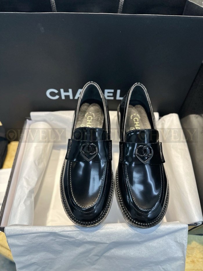 샤넬 CC 로고 샤이니 하트 로퍼