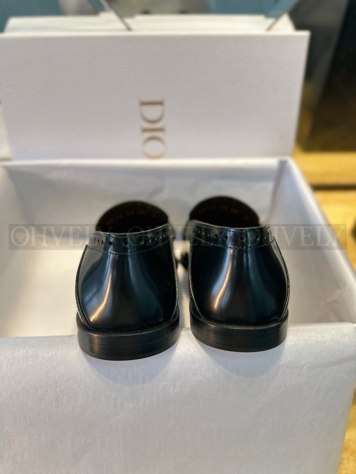 디올 브러쉬드 보이 로퍼