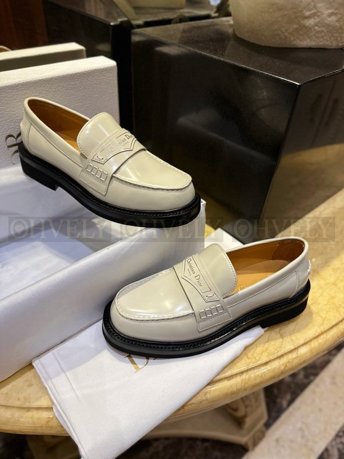 디올 보이 여성 로퍼