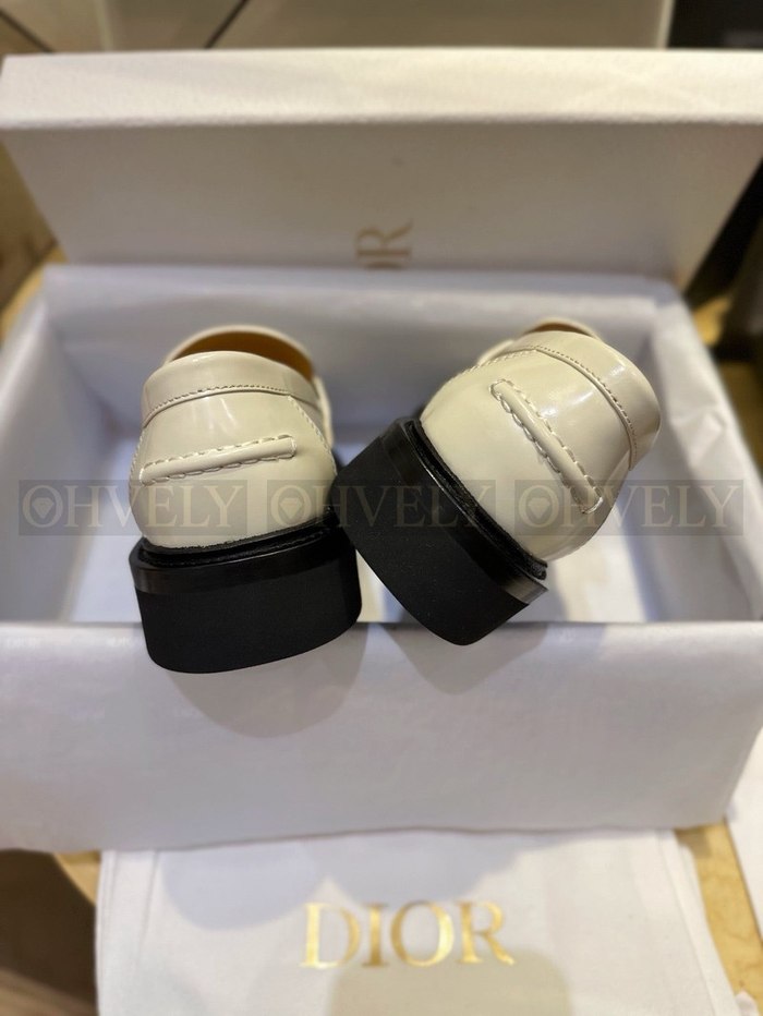 디올 보이 여성 로퍼