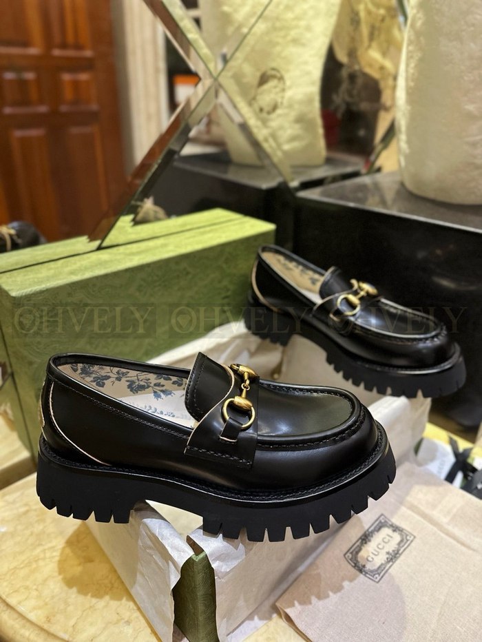 구찌 레더 러그 솔 홀스빗 로퍼