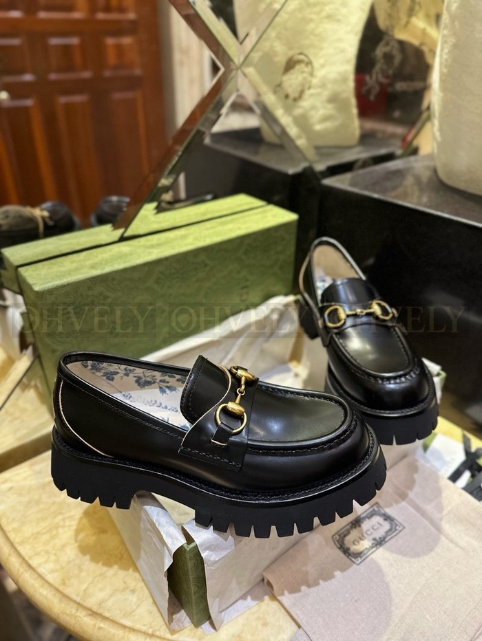 구찌 레더 러그 솔 홀스빗 로퍼