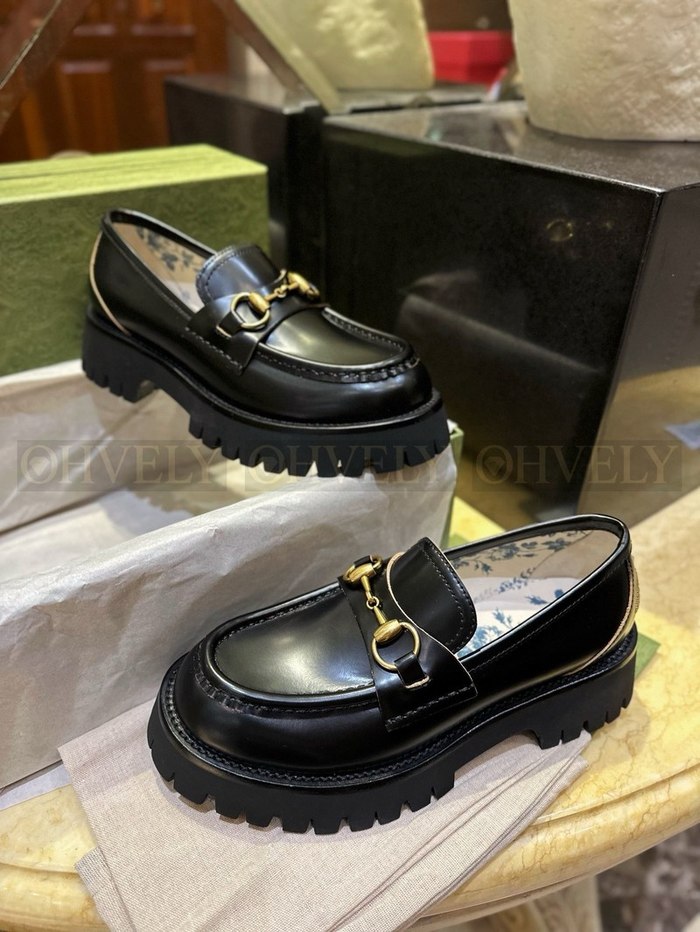 구찌 레더 러그 솔 홀스빗 로퍼