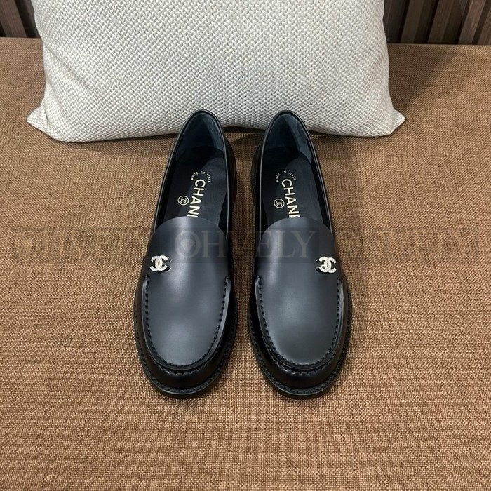 샤넬 큐비 CC 로고  로퍼