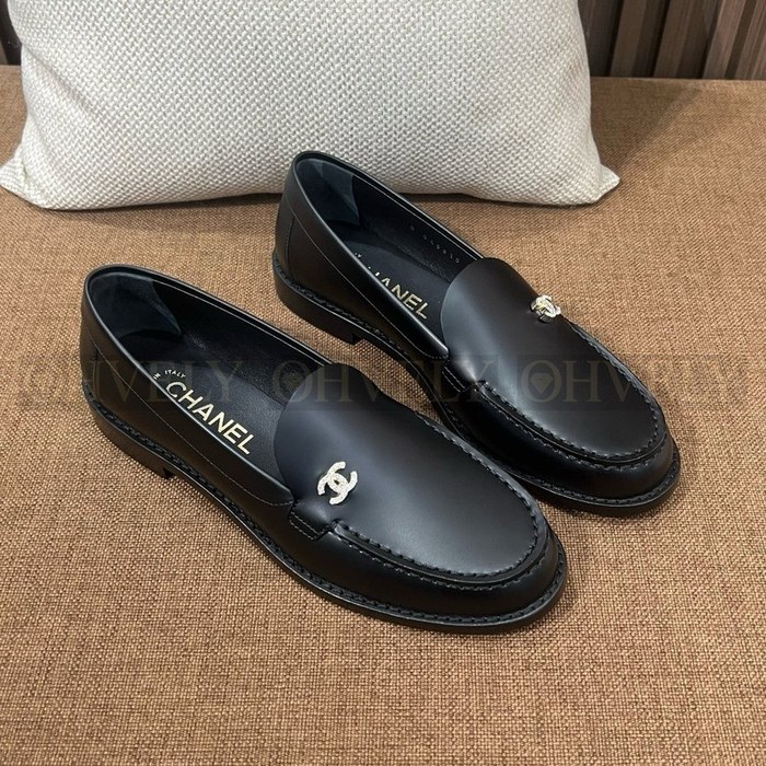 샤넬 큐비 CC 로고  로퍼