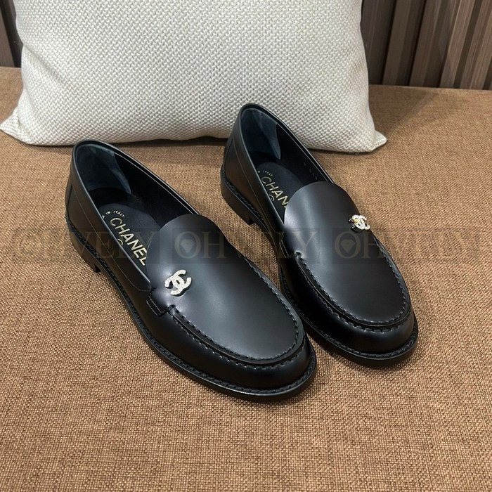 샤넬 큐비 CC 로고  로퍼