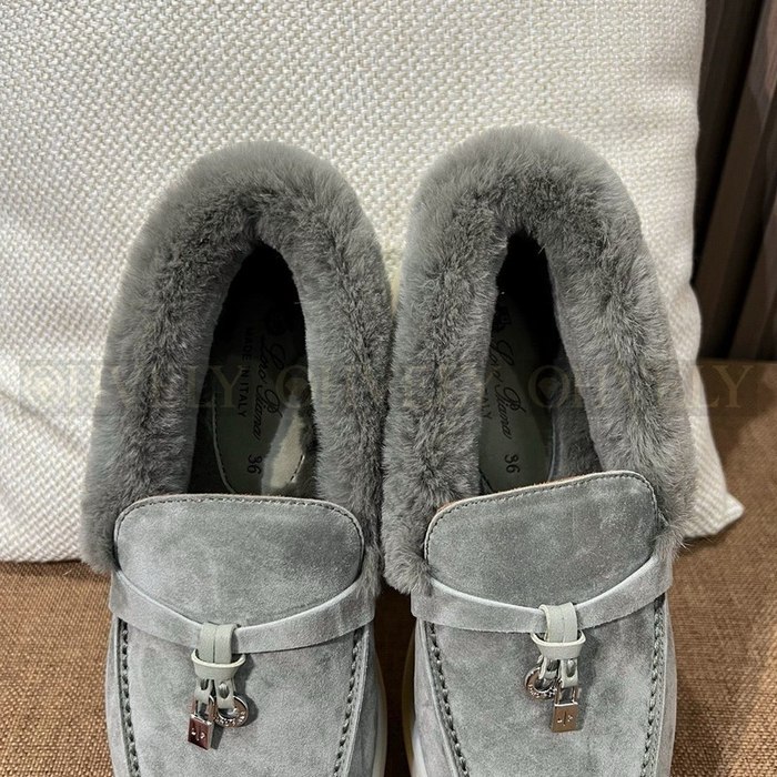 로로피아나 퍼 썸머워크 로퍼