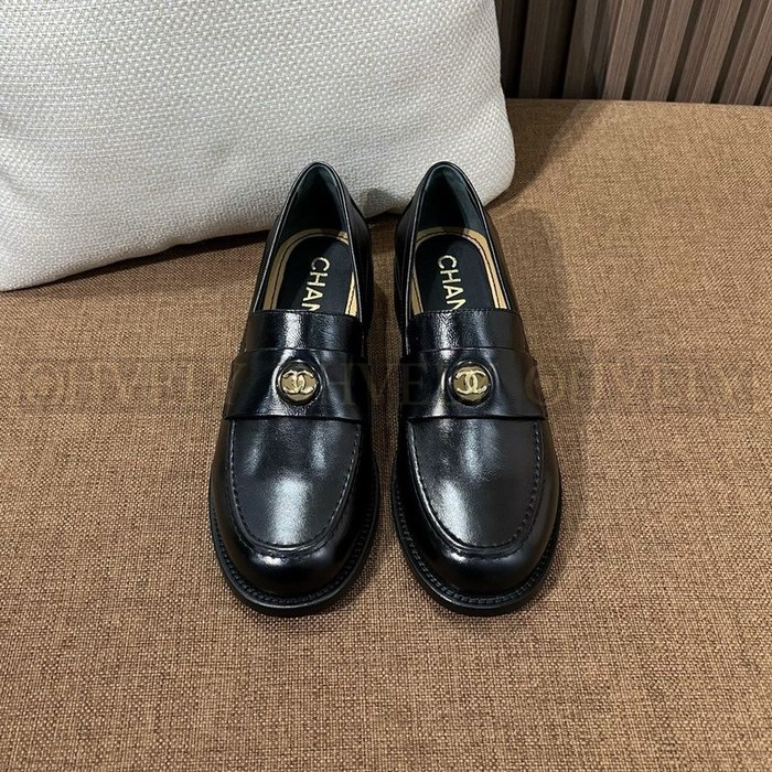 샤넬 모카신 로퍼 CHB062401