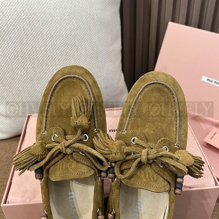 미우미우 스웨이드 태슬 로퍼 올리브 그린