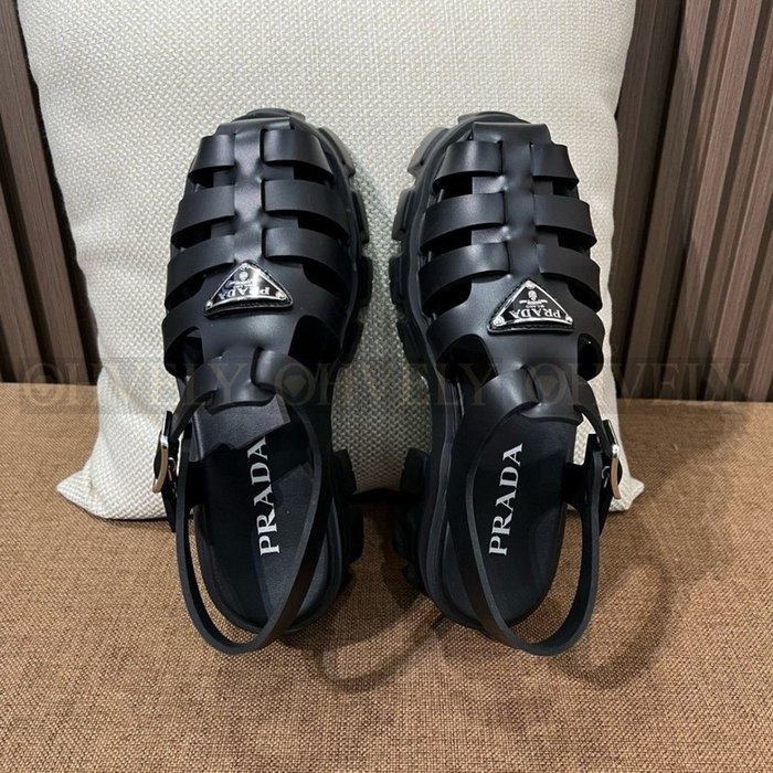 프라다 러버 모놀리스 샌들