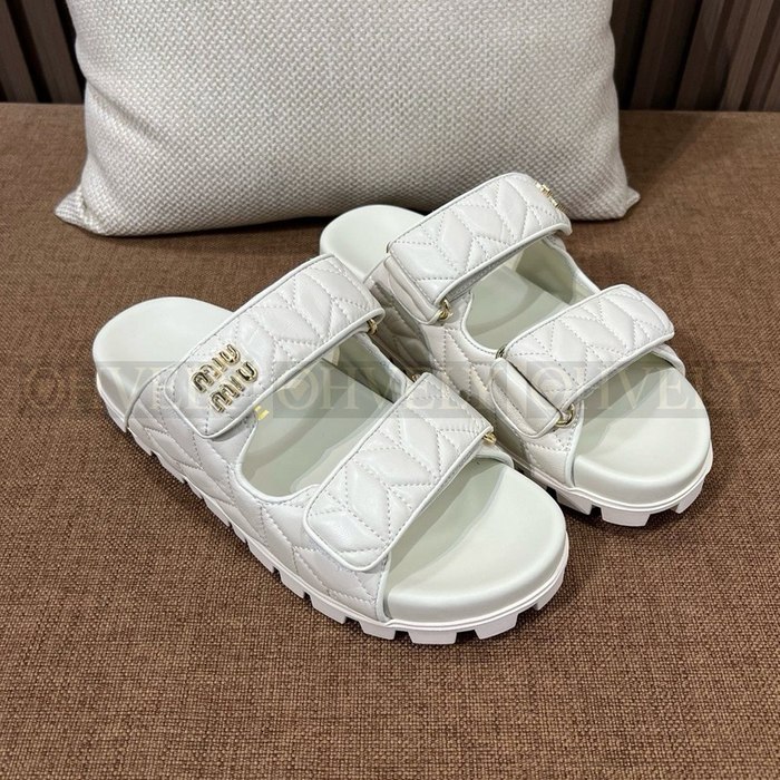 미우미우 마테라쎄 슬라이드 샌들