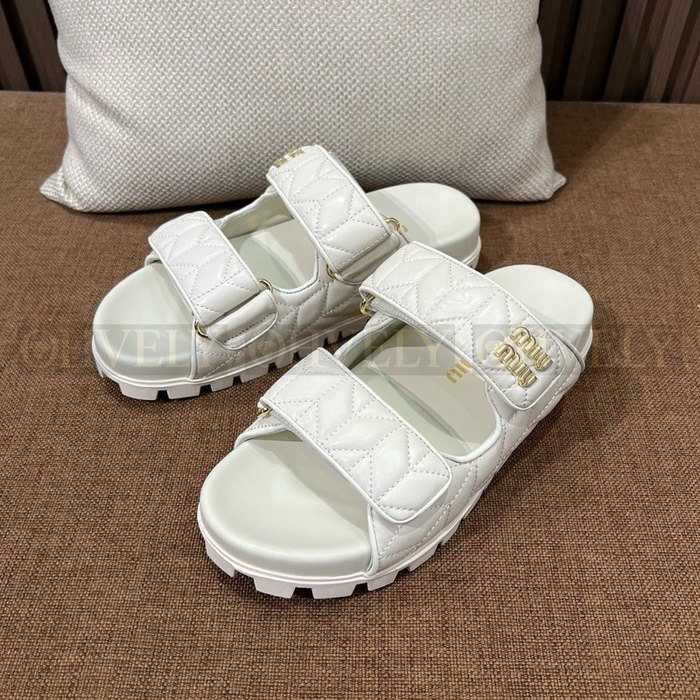 미우미우 마테라쎄 슬라이드 샌들