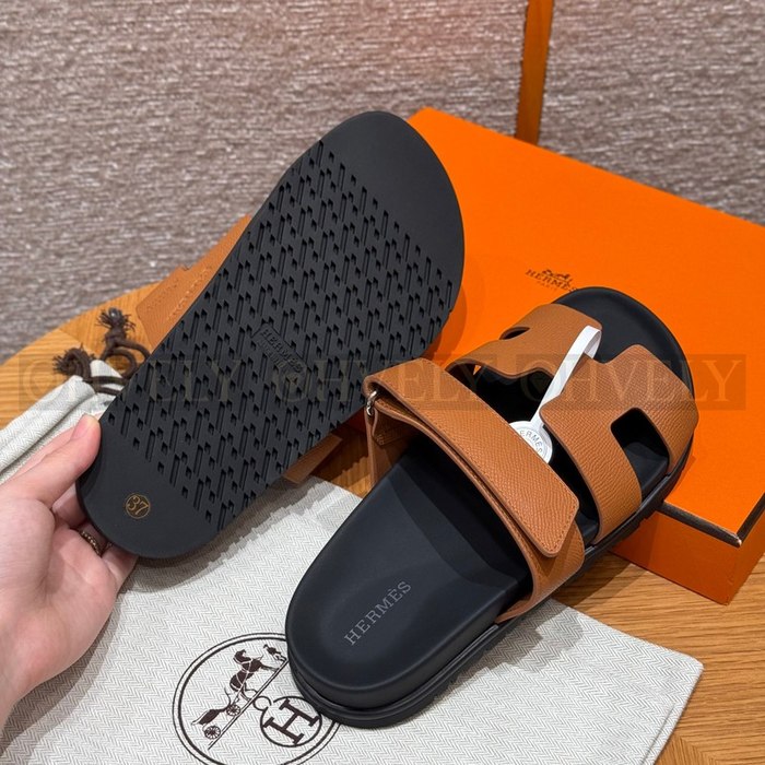 에르메스 CHYPRE 시프레 샌들 앱송