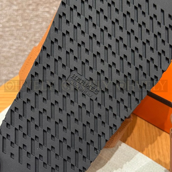 에르메스 CHYPRE 시프레 샌들 앱송