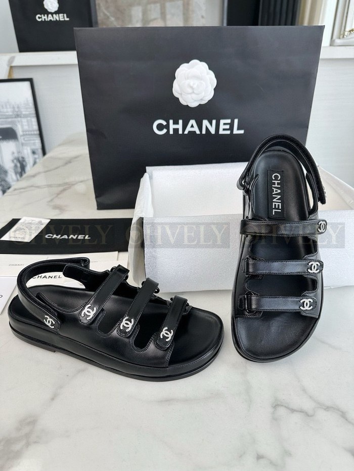 샤넬 크루즈 트리플 벨크로 샌들