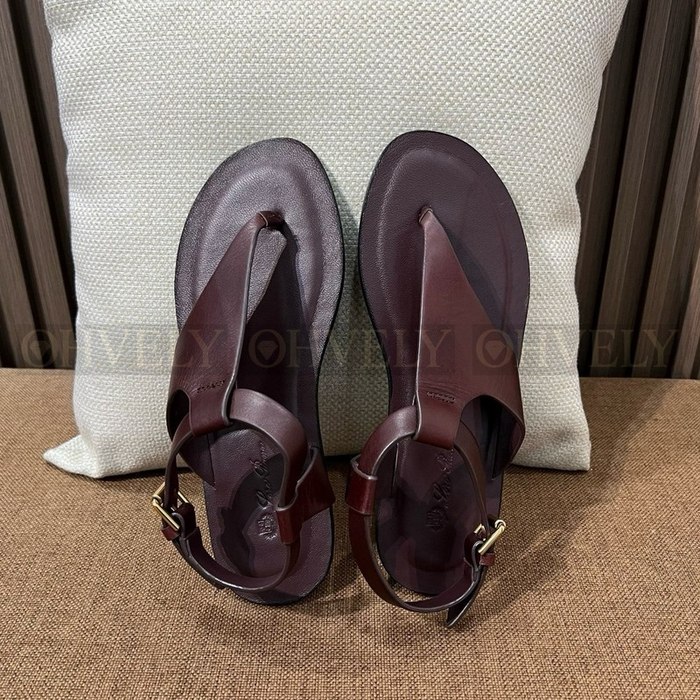 로로피아나 싱글 토 샌들