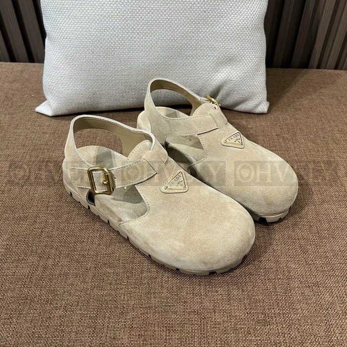 프라다 푸스베트 스웨이드 버클 샌들