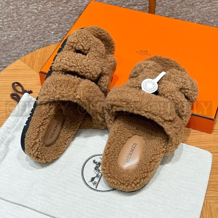 에르메스 CHYPRE 시프레 샌들 시어링