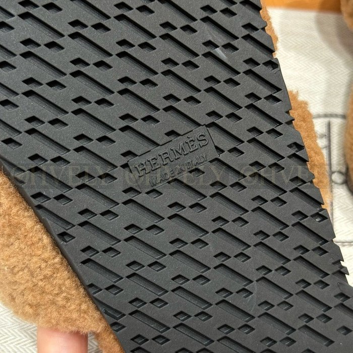 에르메스 CHYPRE 시프레 샌들 시어링