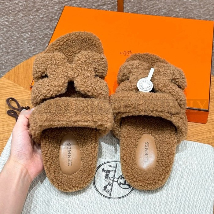 에르메스 CHYPRE 시프레 샌들 시어링