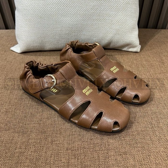 미우미우 루슈 나파 가죽 피셔맨 샌들 오크