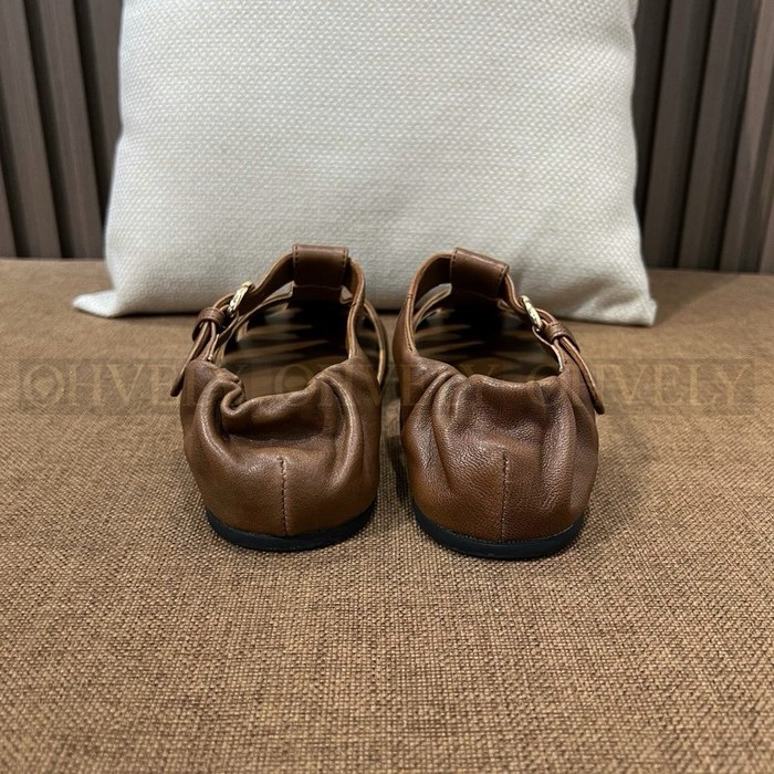 미우미우 루슈 나파 가죽 피셔맨 샌들 오크