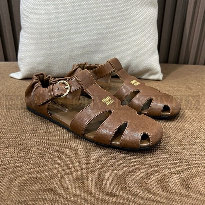 미우미우 루슈 나파 가죽 피셔맨 샌들 오크