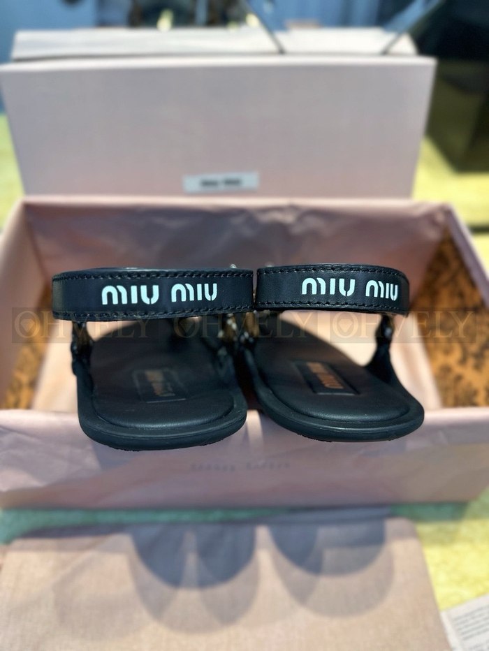미우미우 리버 로프 레더 샌들