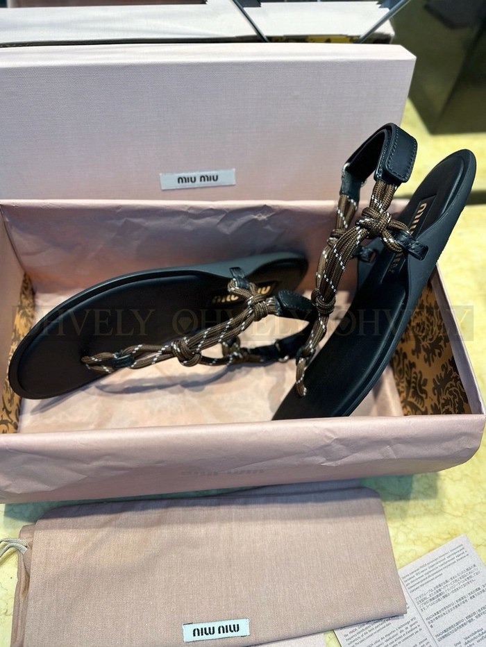 미우미우 리버 로프 레더 샌들